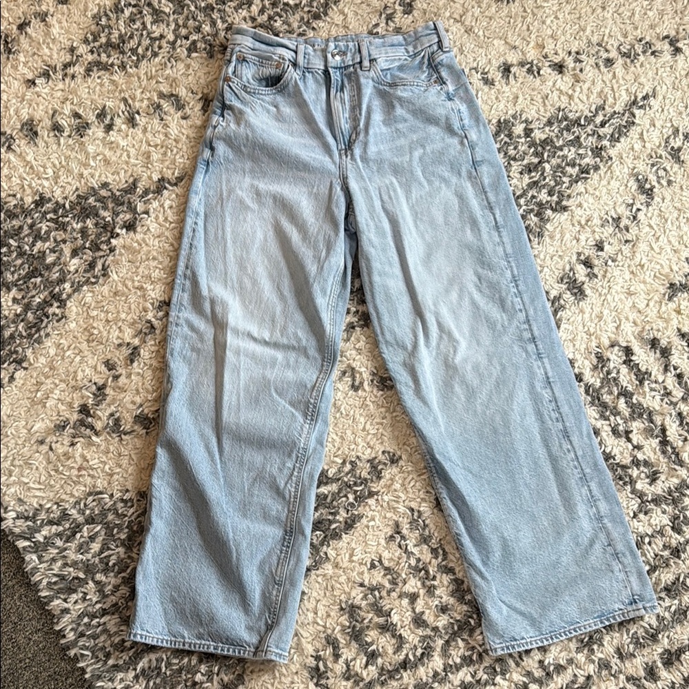American Eagle Light Blue Denim Jeans